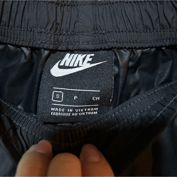 Nike shorts - Picture 2 of 2